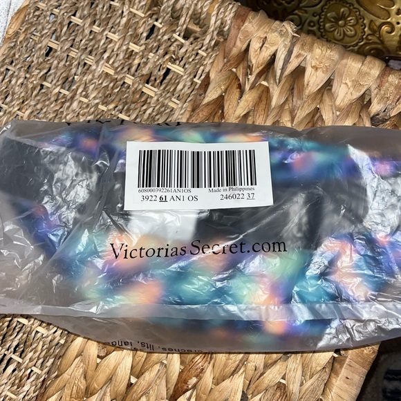 PINK Victoria Secret belt bag NWT - Picture 6 of 7